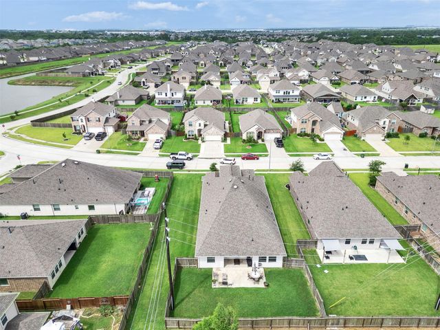 14247 Medina Drive, Baytown, TX 77523