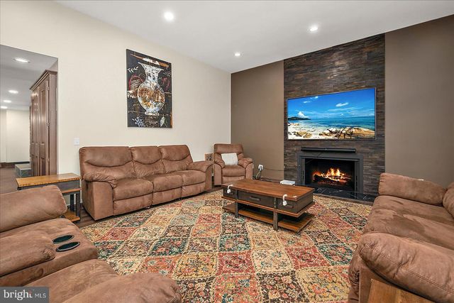 5660 CALEDONIA DR, Salisbury, MD 21801