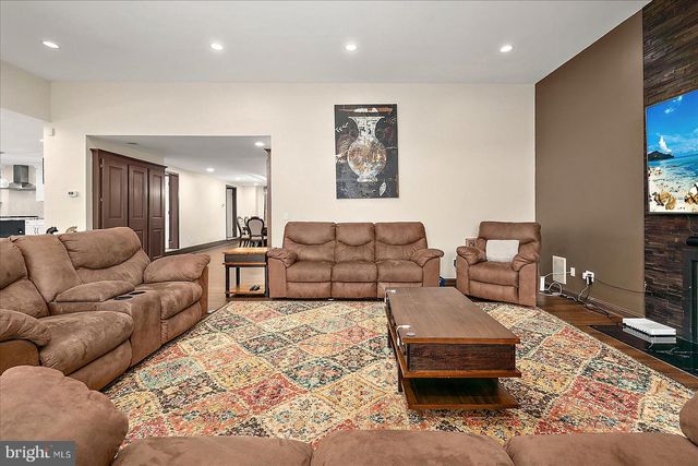 5660 CALEDONIA DR, Salisbury, MD 21801