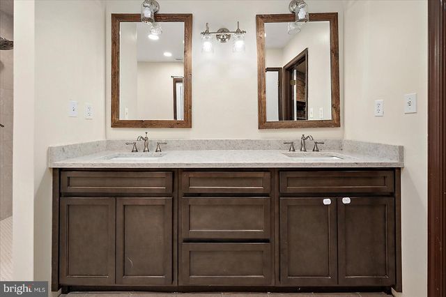 5660 CALEDONIA DR, Salisbury, MD 21801