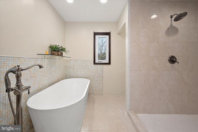 5660 CALEDONIA DR, Salisbury, MD 21801