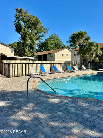 420 Banana Cay Dr Apt B, South Daytona, FL 32119