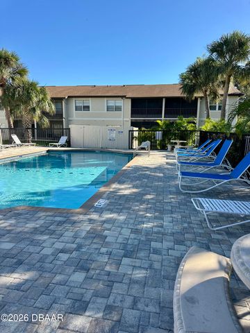 420 Banana Cay Dr Apt B, South Daytona, FL 32119
