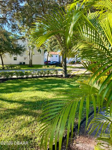 420 Banana Cay Dr Apt B, South Daytona, FL 32119