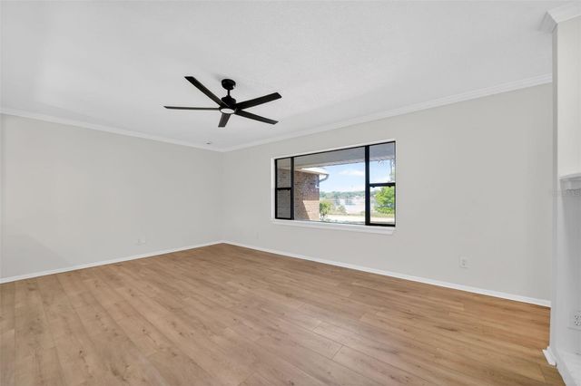 637 W LAKESHORE DRIVE, Clermont, FL 34711