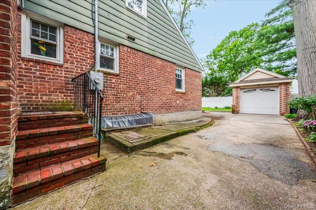 57 Carol Street, Lynbrook, NY 11563