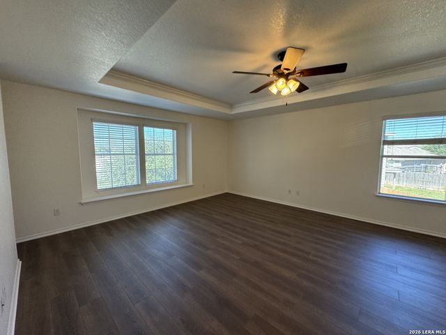 9022 WALKING CRK, San Antonio, TX 78254
