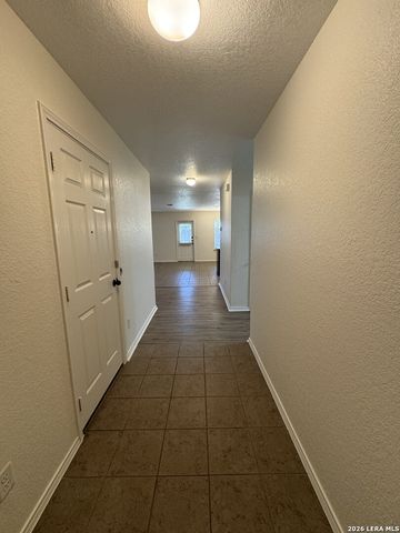 9022 WALKING CRK, San Antonio, TX 78254