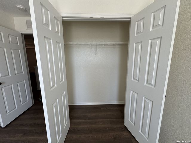 9022 WALKING CRK, San Antonio, TX 78254
