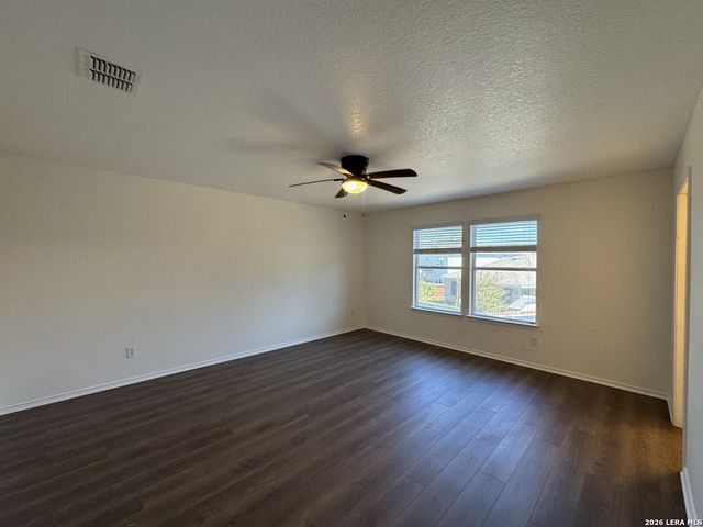 9022 WALKING CRK, San Antonio, TX 78254