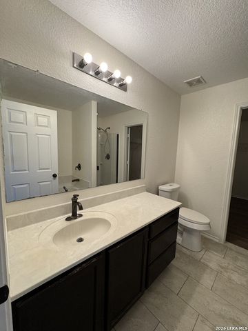 9022 WALKING CRK, San Antonio, TX 78254