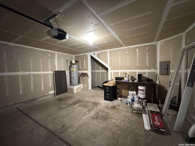 9022 WALKING CRK, San Antonio, TX 78254