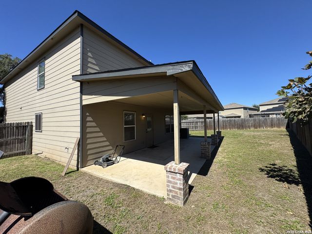 9022 WALKING CRK, San Antonio, TX 78254