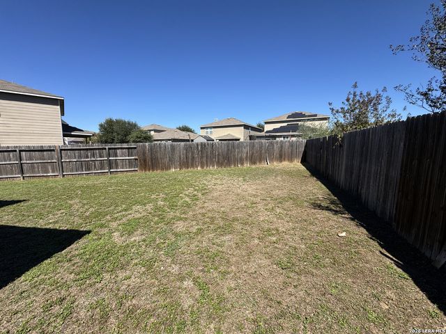 9022 WALKING CRK, San Antonio, TX 78254