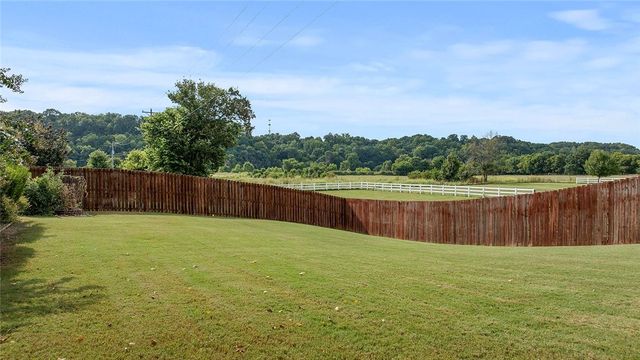 201 Pebble Beach Drive, Cave Springs, AR 72718