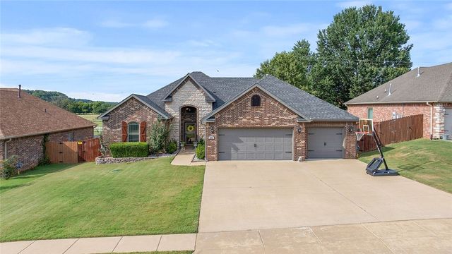 201 Pebble Beach Drive, Cave Springs, AR 72718