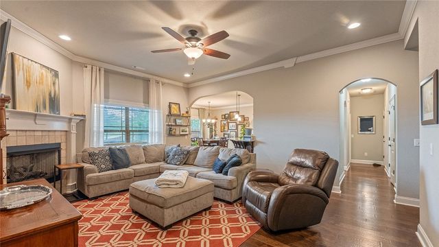 201 Pebble Beach Drive, Cave Springs, AR 72718