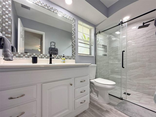 2359 Gabriel Lane, West Palm Beach, FL 33406