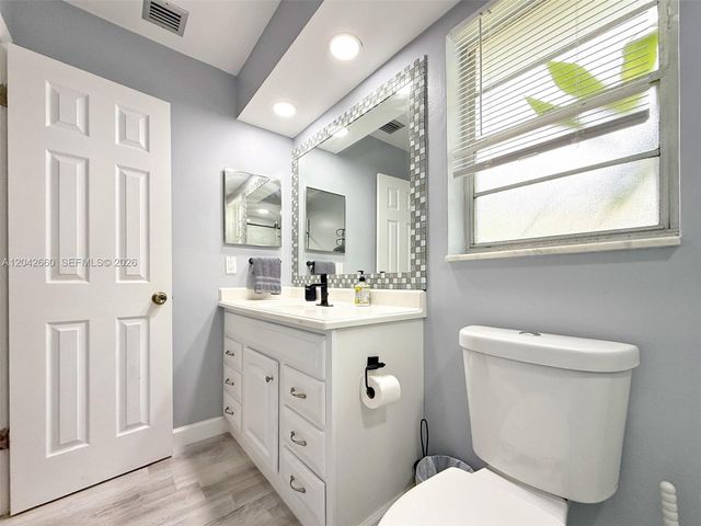 2359 Gabriel Lane, West Palm Beach, FL 33406