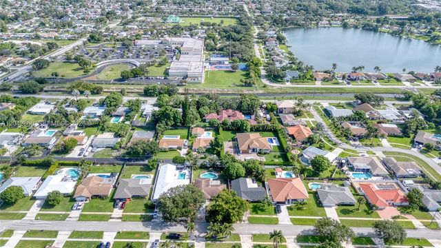 2359 Gabriel Lane, West Palm Beach, FL 33406