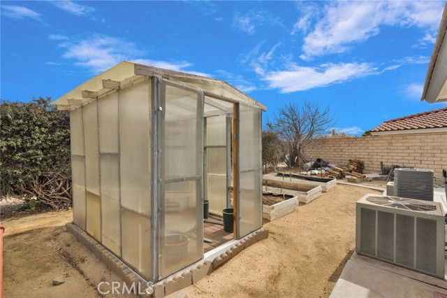 18475 Trout, Victorville, CA 92395