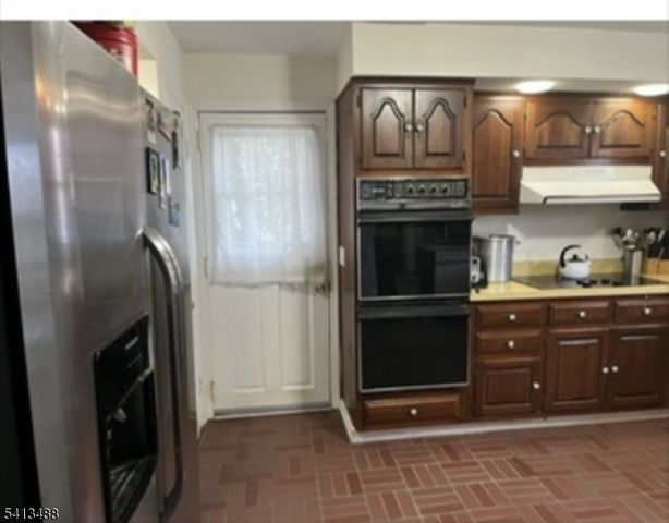 186 Mills St, Morristown Town, NJ 07960