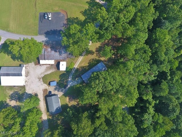 5007 Raven Road SE, Carrollton, OH 44615