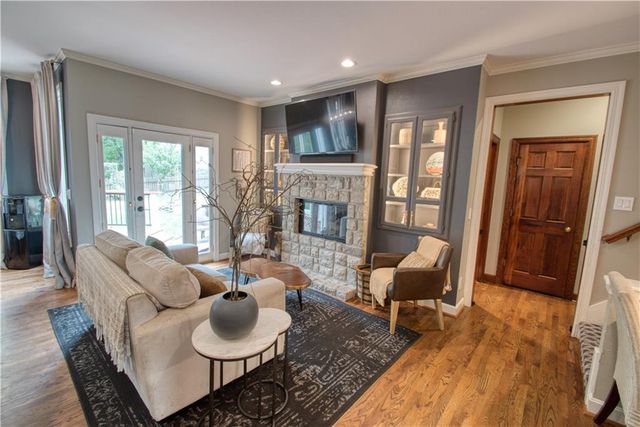 8512 W 139th Street, Overland Park, KS 66223