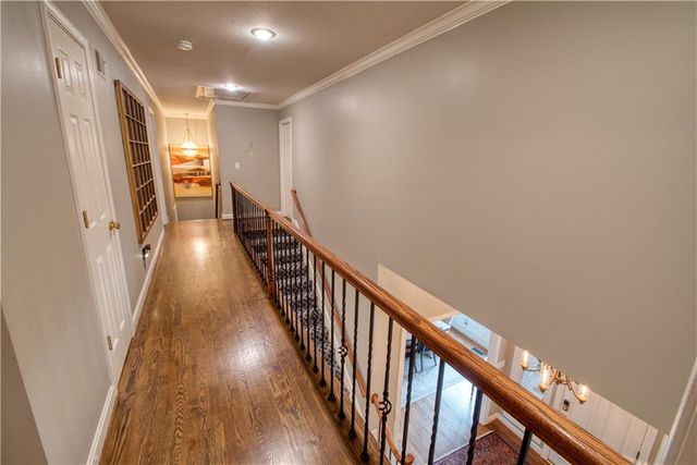 8512 W 139th Street, Overland Park, KS 66223