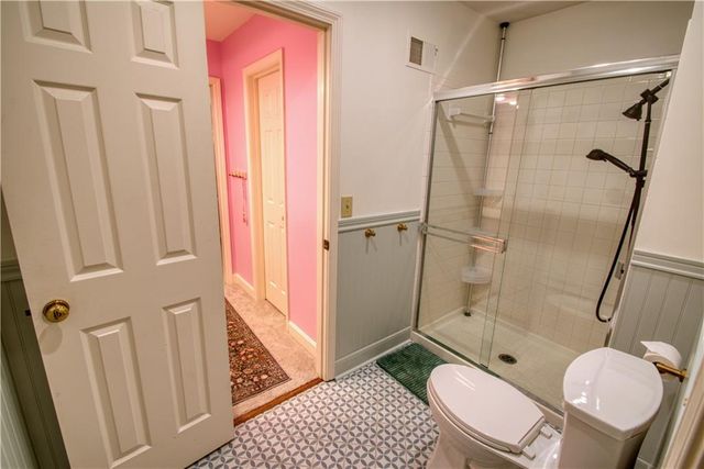 8512 W 139th Street, Overland Park, KS 66223