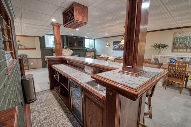 8512 W 139th Street, Overland Park, KS 66223
