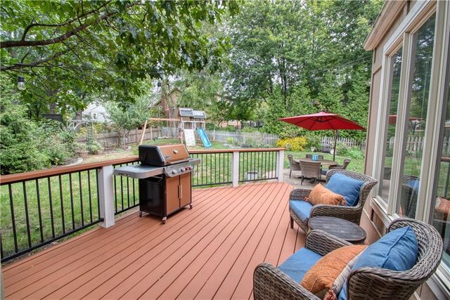8512 W 139th Street, Overland Park, KS 66223