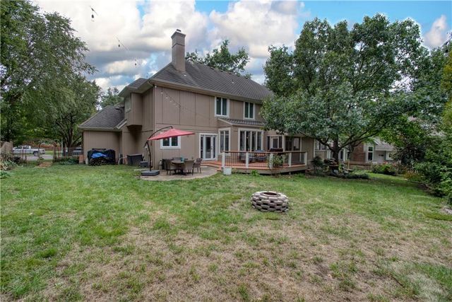 8512 W 139th Street, Overland Park, KS 66223