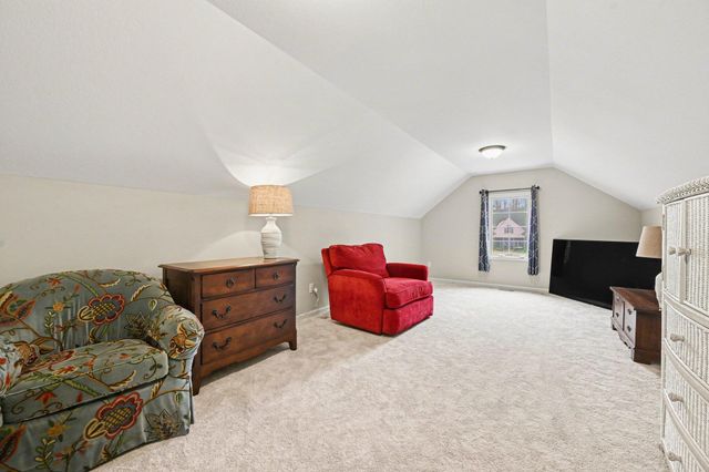 6390 Shugarbush Trail, Kalamazoo, MI 49009