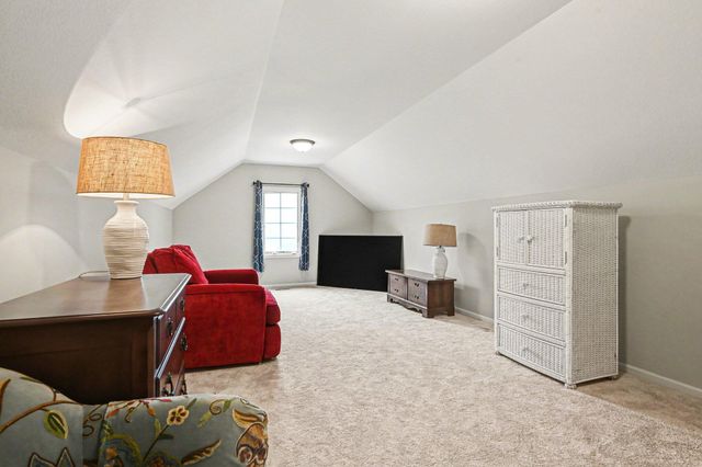 6390 Shugarbush Trail, Kalamazoo, MI 49009