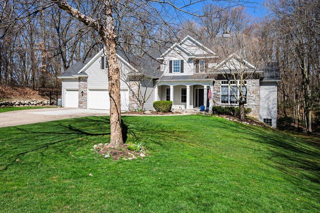 6390 Shugarbush Trail, Kalamazoo, MI 49009