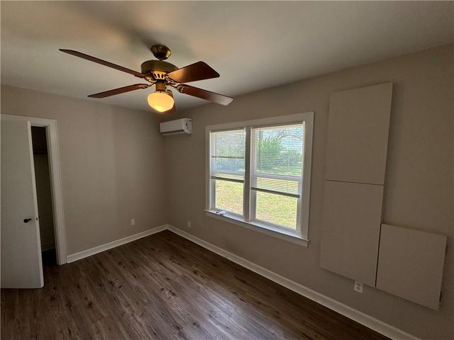 1843 Janice Avenue, Fayetteville, AR 72703