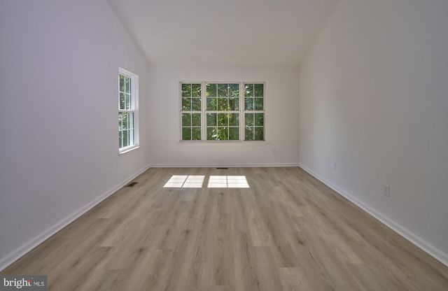 28 HERITAGE HILLS DR, Washington Crossing, PA 18977