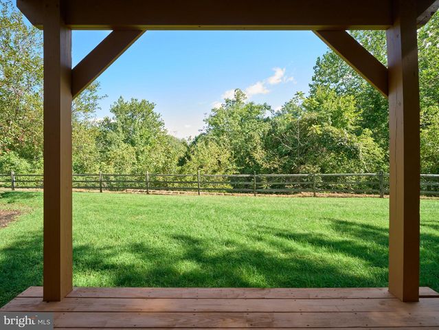28 HERITAGE HILLS DR, Washington Crossing, PA 18977