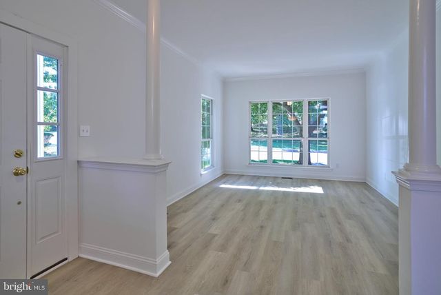 28 HERITAGE HILLS DR, Washington Crossing, PA 18977