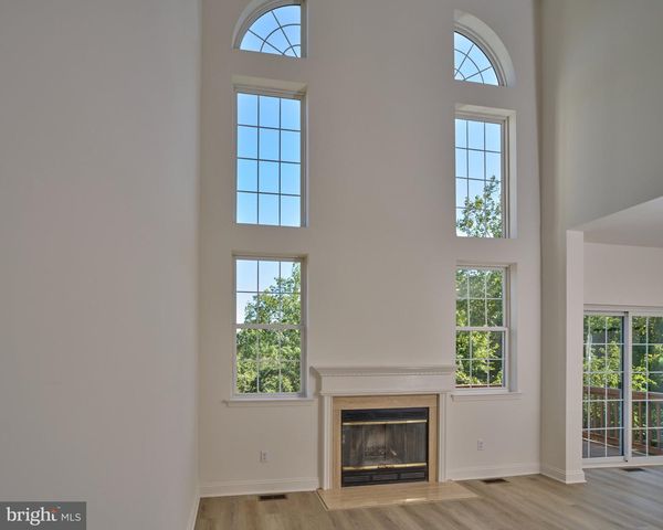 28 HERITAGE HILLS DR, Washington Crossing, PA 18977