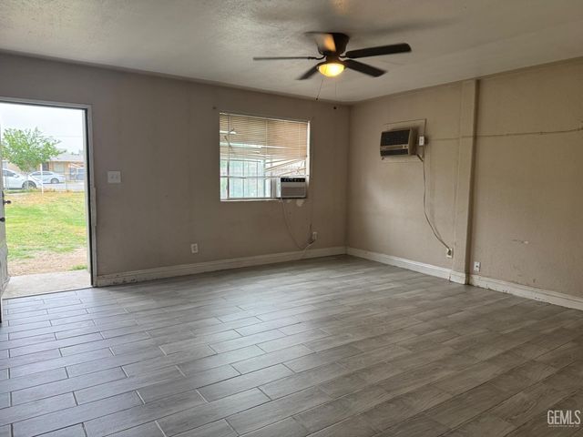 507 L Street, Bakersfield, CA 93304