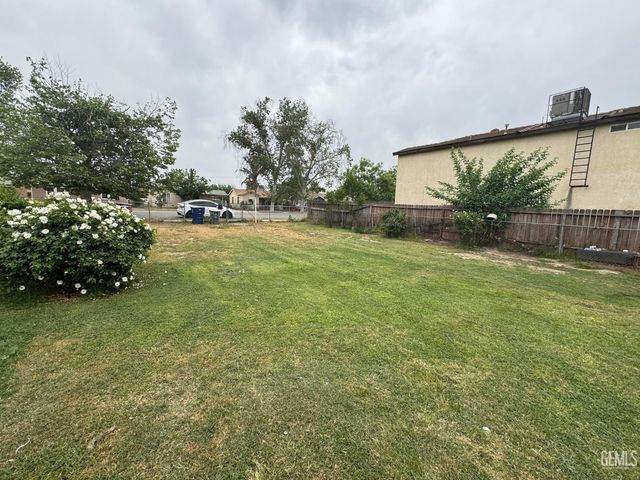 507 L Street, Bakersfield, CA 93304