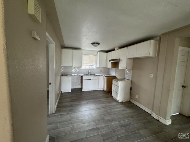 507 L Street, Bakersfield, CA 93304