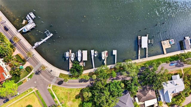 1956 COFFEE POT BOULEVARD NE, St Petersburg, FL 33704