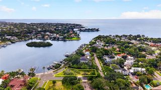 1956 COFFEE POT BOULEVARD NE, St Petersburg, FL 33704