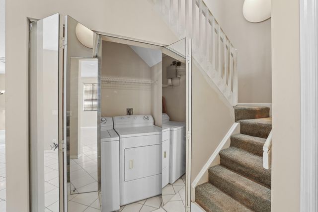 6797 Via Regina 4, Boca Raton, FL 33433