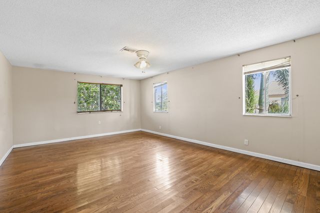 6797 Via Regina 4, Boca Raton, FL 33433