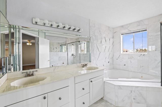 6797 Via Regina 4, Boca Raton, FL 33433
