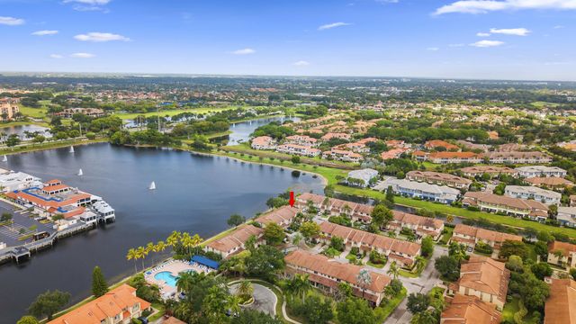 6797 Via Regina 4, Boca Raton, FL 33433